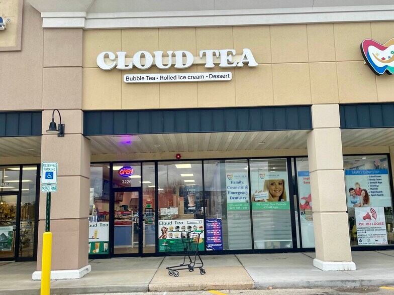 More Photos Of 3068 Kirchoff Rd, Rolling Meadows General Retail For Sale