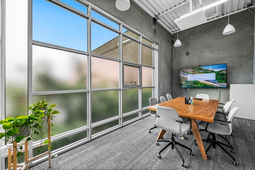 More Photos Of 1245 Factory Pl, Los Angeles Loft Creative Space For Lease