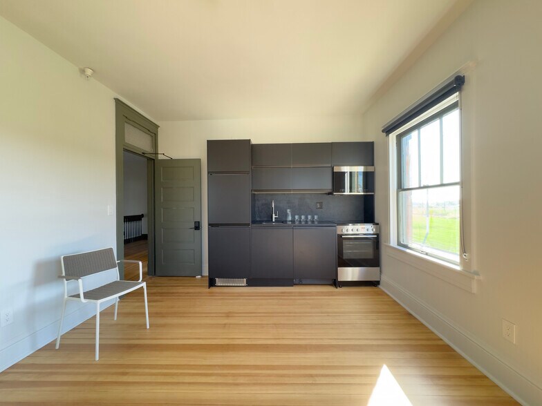 More Photos Of 203 E Front St, Stuart Apartments For Sale