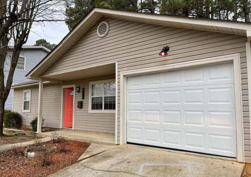 More Photos Of Main St, Benton Specialty For Sale