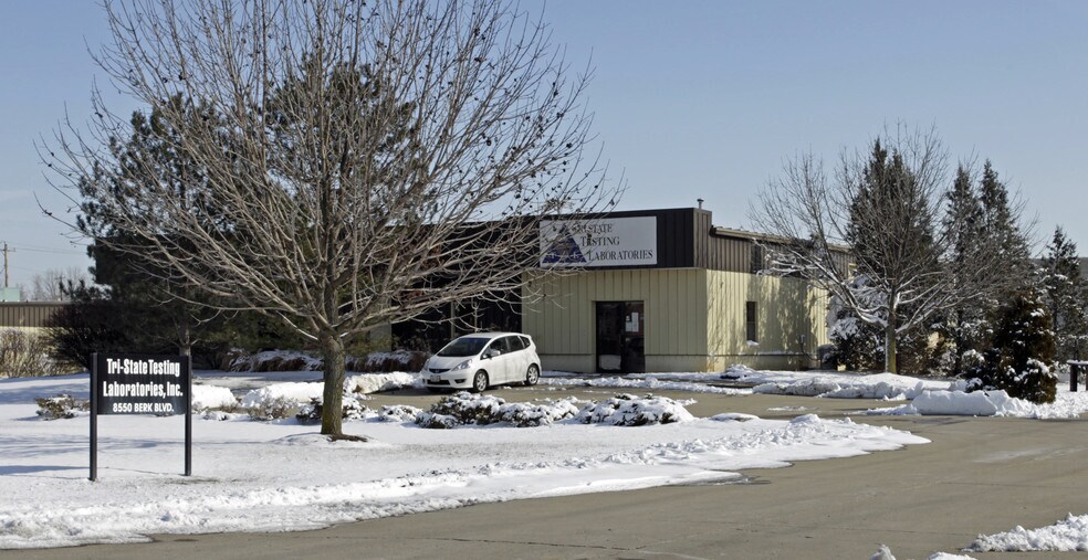 Primary Photo Of 8550 Bilstein Blvd, Hamilton Warehouse For Lease