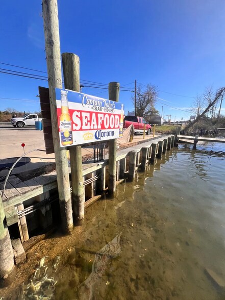 More Photos Of 16215 Cobb Island Rd, Newburg Freestanding For Sale