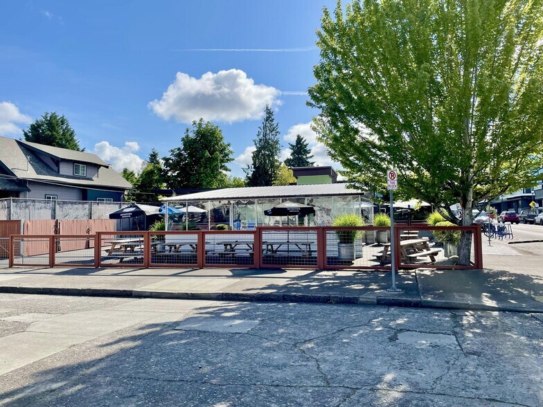 More Photos Of 1011 NE Alberta St, Portland Freestanding For Sale