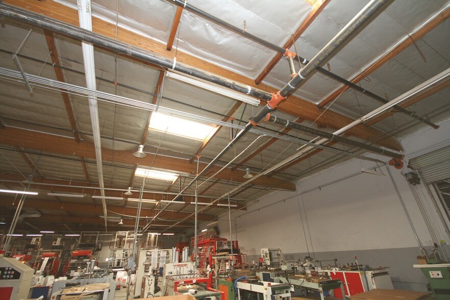 More Photos Of 444 Athol St, San Bernardino Warehouse For Sale