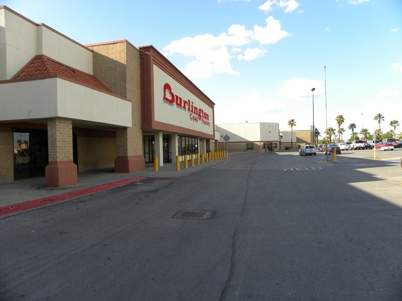 More Photos Of 455 S Bibb Ave, Eagle Pass General Retail For Lease