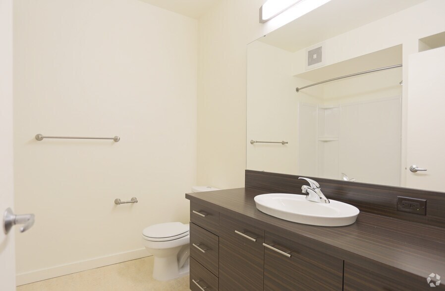 More Photos Of 3850 N Mississippi Ave, Portland Apartments For Lease