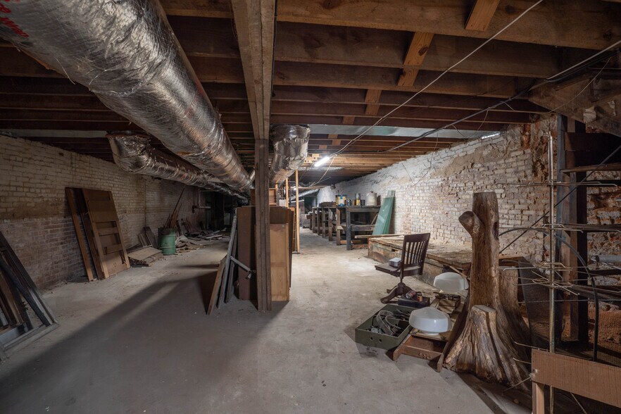 More Photos Of 110 E Main St, Union Storefront Retail Office For Lease