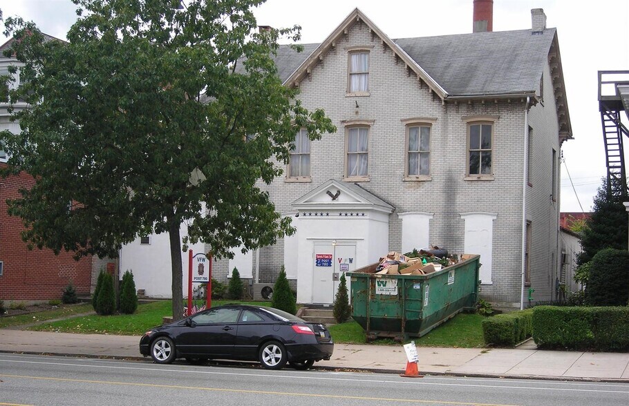 More Photos Of 530 E High St, Pottstown Restaurant For Lease