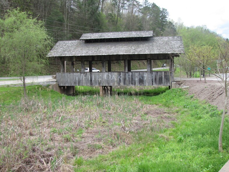 More Photos Of 849 Glades Rd, Gatlinburg Specialty For Sale