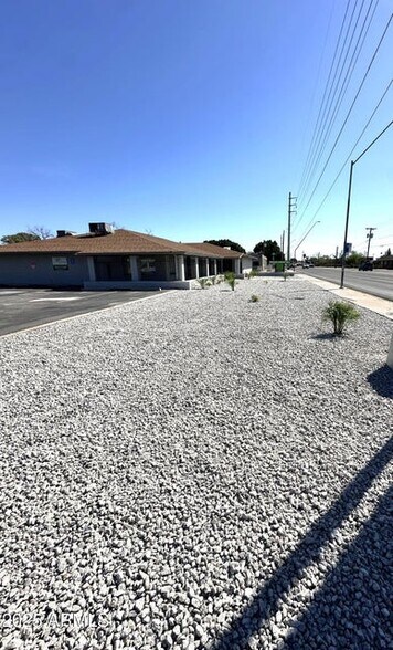 More Photos Of 600 E University Dr, Mesa Medical For Lease