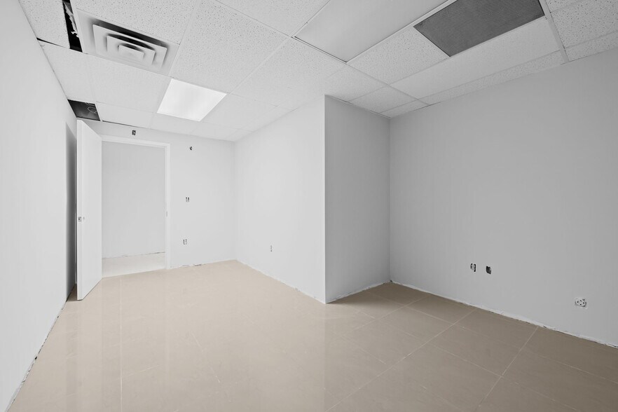 More Photos Of 2310 E Atlantic Blvd, Pompano Beach Office For Sale