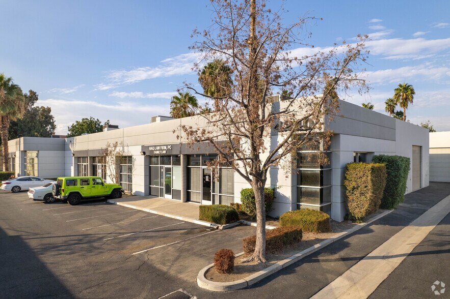 More Photos Of 4100 Latham St, Riverside Unknown For Lease