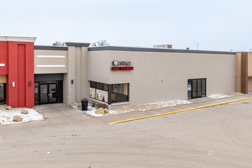 More Photos Of 3000 N White Bear Ave, Maplewood Unknown For Lease