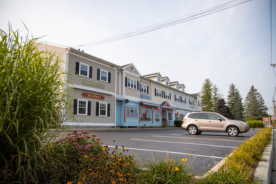 More Photos Of 316-318 Delaware Ave, Delmar Unknown For Lease