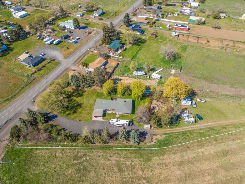 More Photos Of 1810 SW Highway 97, Madras Auto Dealership For Sale