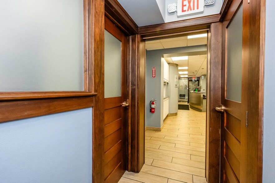 More Photos Of 521 Langley Ave, Saint Joseph Industrial For Sale