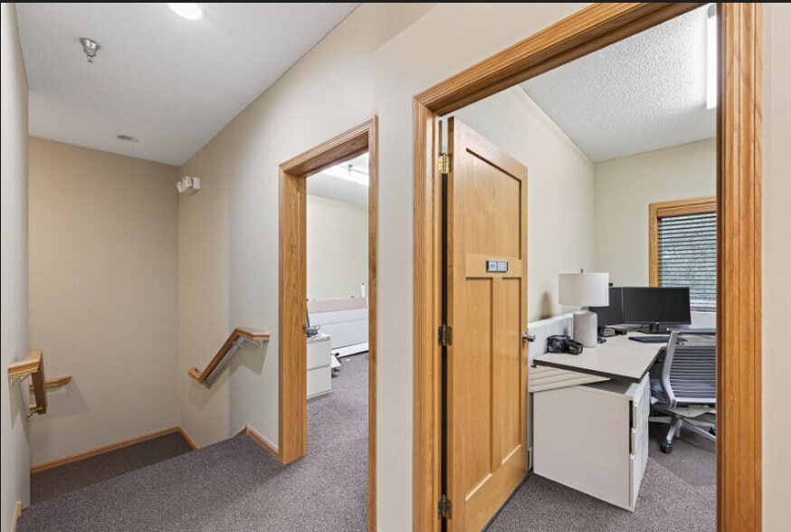 More Photos Of 2115 County Road D E, Maplewood Office For Lease