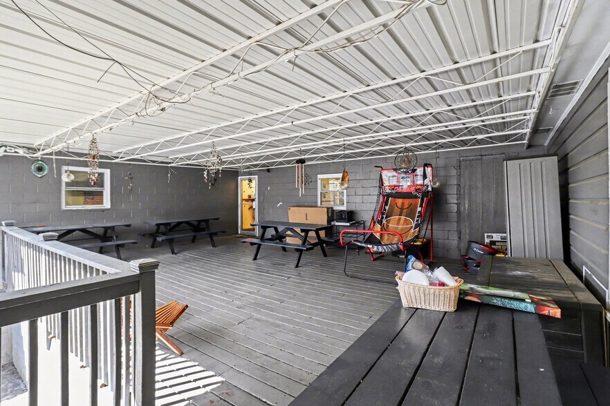 More Photos Of 983 Forest Ave, Forest Park Daycare Center For Sale