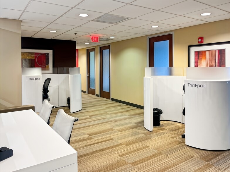 Primary Photo Of 1 Tara Blvd, Nashua Coworking Space