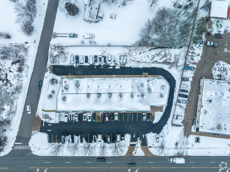 More Photos Of 2600 W Ogden Ave, Downers Grove Unknown For Lease