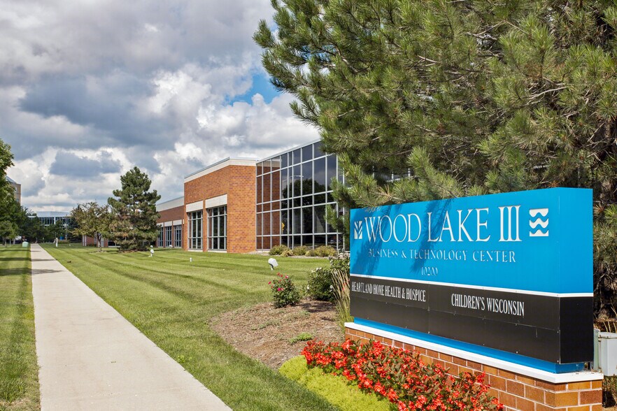 More Photos Of 10200 Innovation Dr, Milwaukee Office For Lease