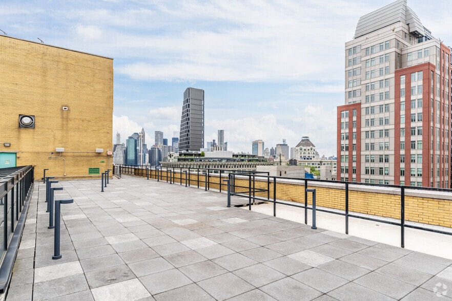 More Photos Of 55 Prospect St, Brooklyn Office For Lease