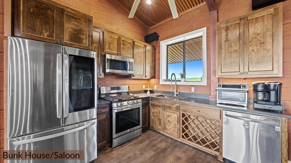 More Photos Of 1430 Gibson Best, Hye Land For Sale