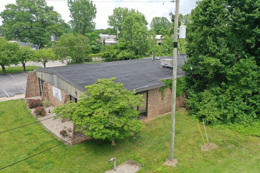 More Photos Of 53894 N County Road 9, Elkhart Warehouse For Sale