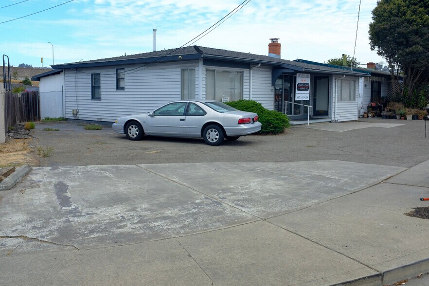 More Photos Of 612 E Lewelling Blvd, Hayward Office For Sale