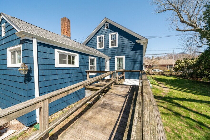 More Photos Of 1406 Tucker Rd, Dartmouth Office For Sale