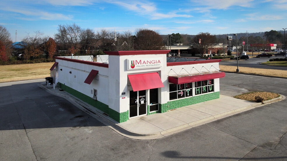 More Photos Of 2007 Hughes Rd, Madison Fast Food For Sale