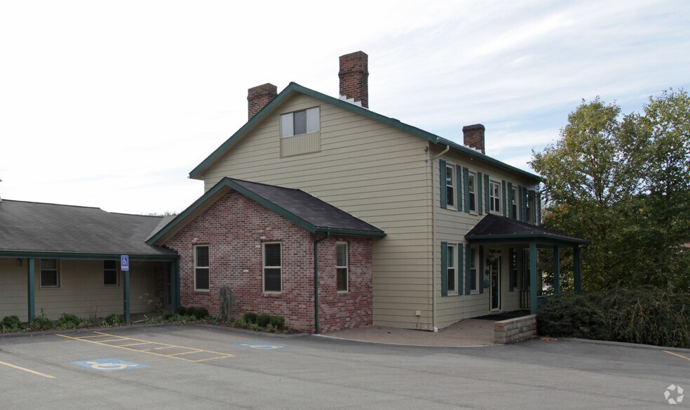 More Photos Of 100 Sandune Dr, Plum Medical For Lease