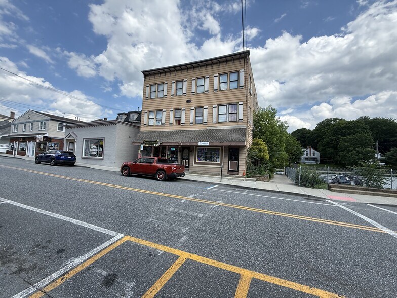 More Photos Of 272 Main St, Highland Falls Storefront Retail Residential For Sale