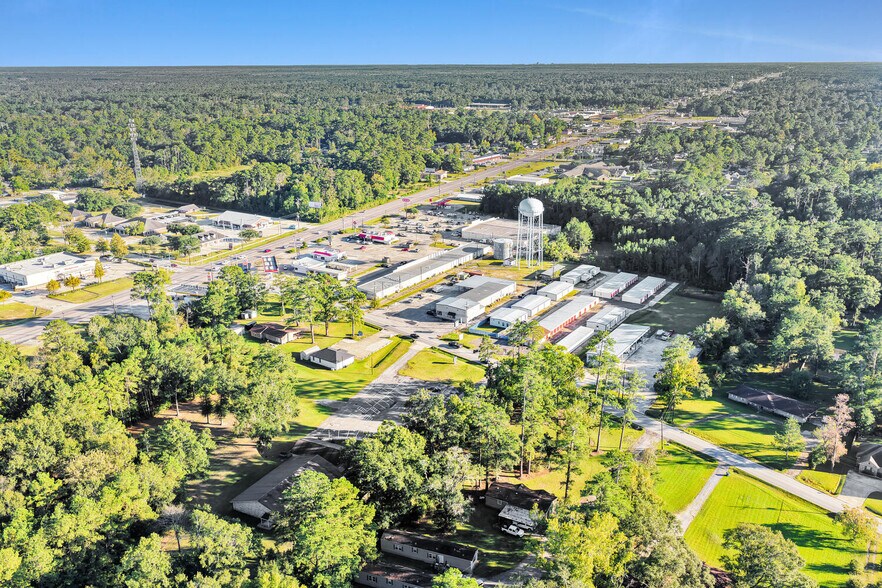 More Photos Of 55 W Chance Rd, Lumberton Warehouse For Lease