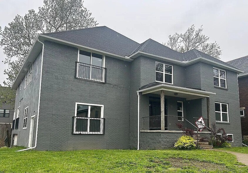 More Photos Of 143 S Garfield Ave, Columbus Apartments For Sale