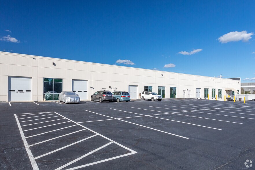 More Photos Of 9483-9525 Innovation Dr, Manassas Flex For Lease