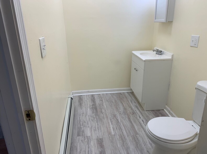 More Photos Of 134 Chestnut Ave, Waterbury Apartments For Sale