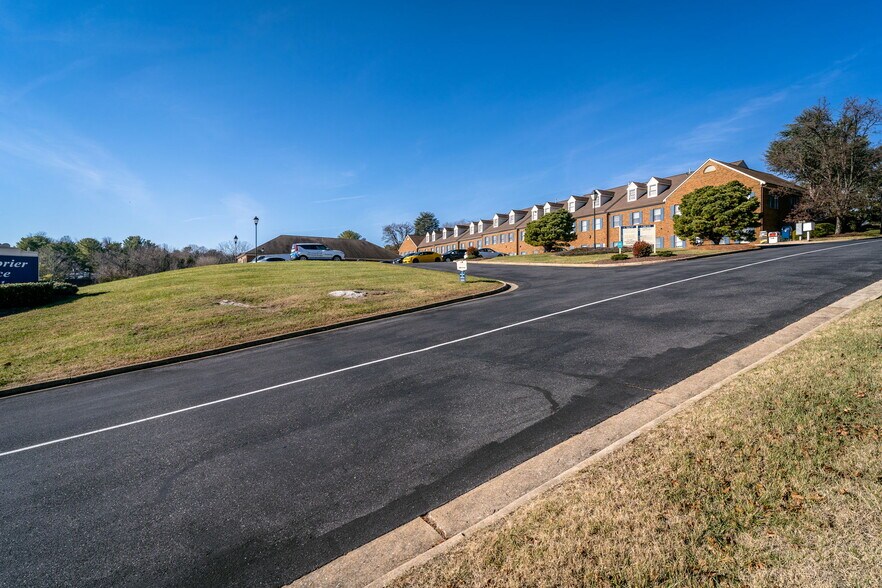 More Photos Of 1600 N Coalter St, Staunton Office For Lease