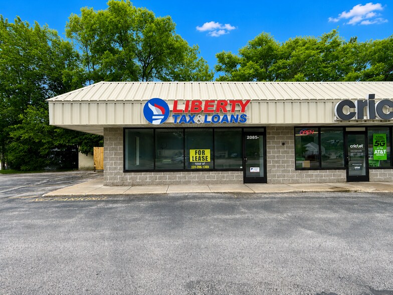 More Photos Of 2085 E Apple Ave, Muskegon Storefront For Lease