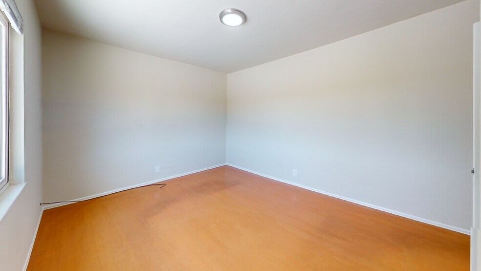 More Photos Of 3464 Champion St, Oakland Apartments For Sale