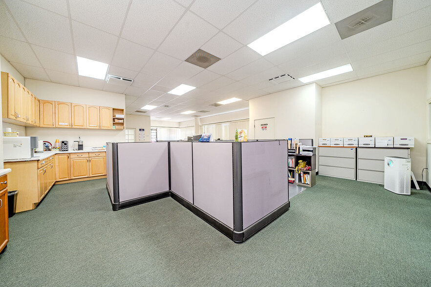 More Photos Of 381 Thor Pl, Brea Manufacturing For Lease