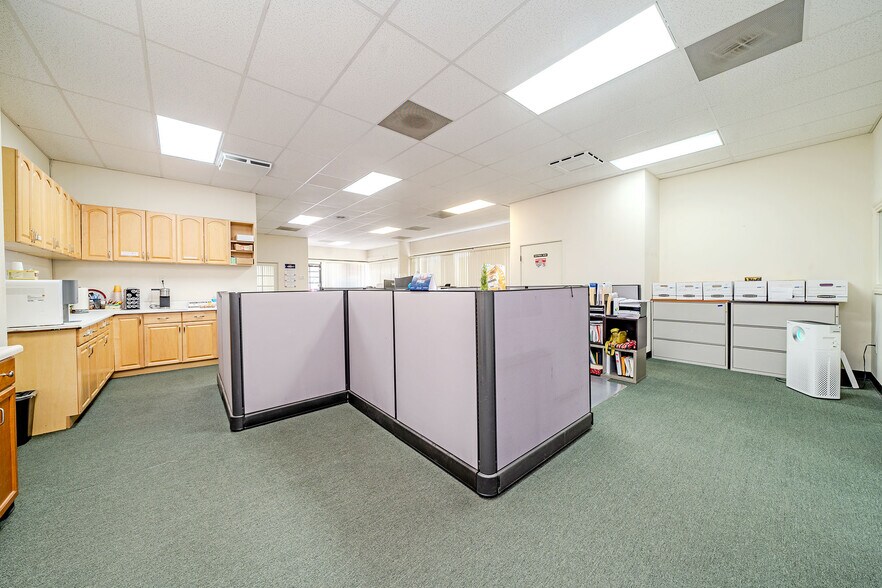 More Photos Of 381 Thor Pl, Brea Manufacturing For Lease