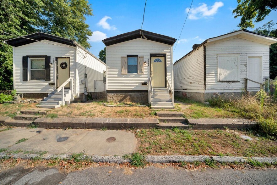 More Photos Of 3016 River Park Dr, Louisville Specialty For Sale