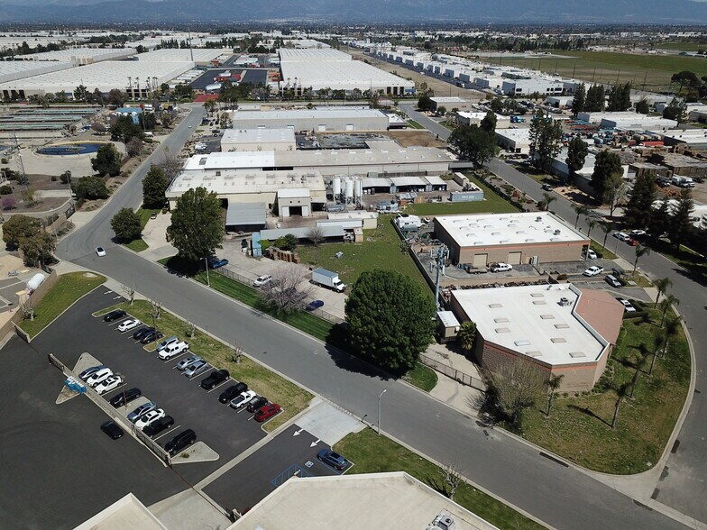 More Photos Of 15065 Telephone Ave, Chino Manufacturing For Lease