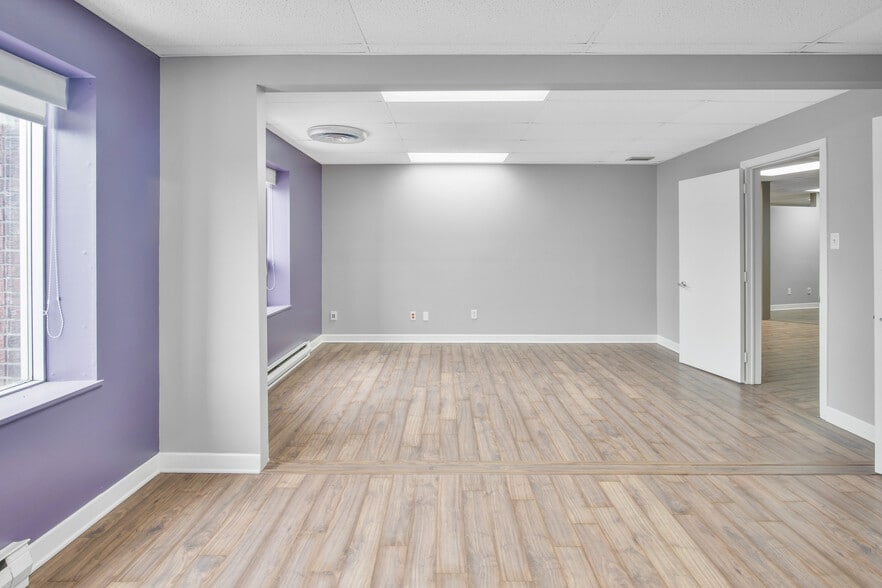 More Photos Of 169-175 St Saint-Georges, Saint-Jérôme Storefront Retail Office For Sale