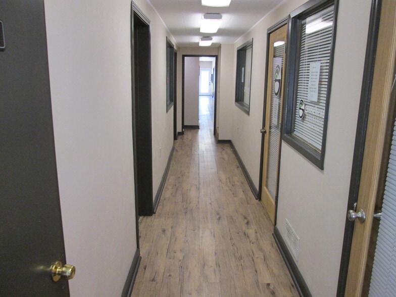 More Photos Of 103 N Goliad, Rockwall Office For Lease