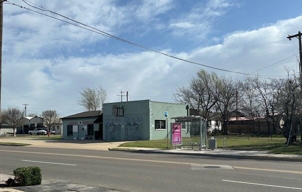 More Photos Of 9110 N Western Ave, Oklahoma City Freestanding For Lease