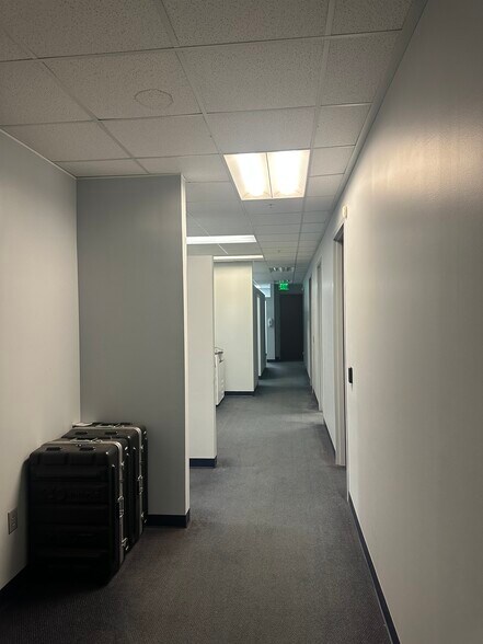 More Photos Of 7011 Rivers Ave, Charleston Office For Sale