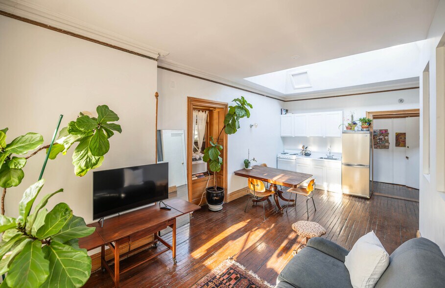 More Photos Of 301 Washington Ave, Brooklyn Apartments For Sale