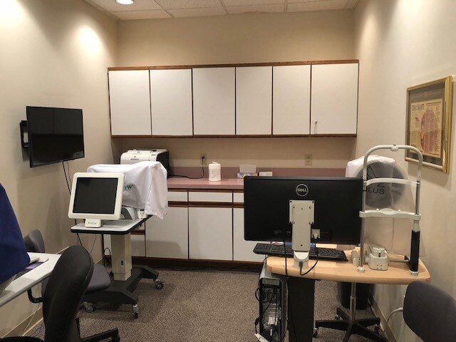 More Photos Of 8510-8514 Broadway, Merrillville Medical For Sale